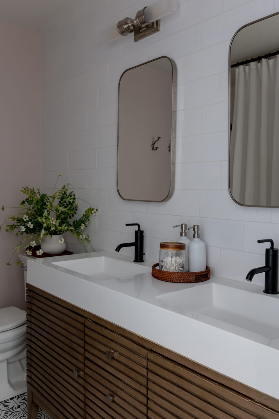 Greater Grand Rapids Mi Interior Designer Lineage Design Build