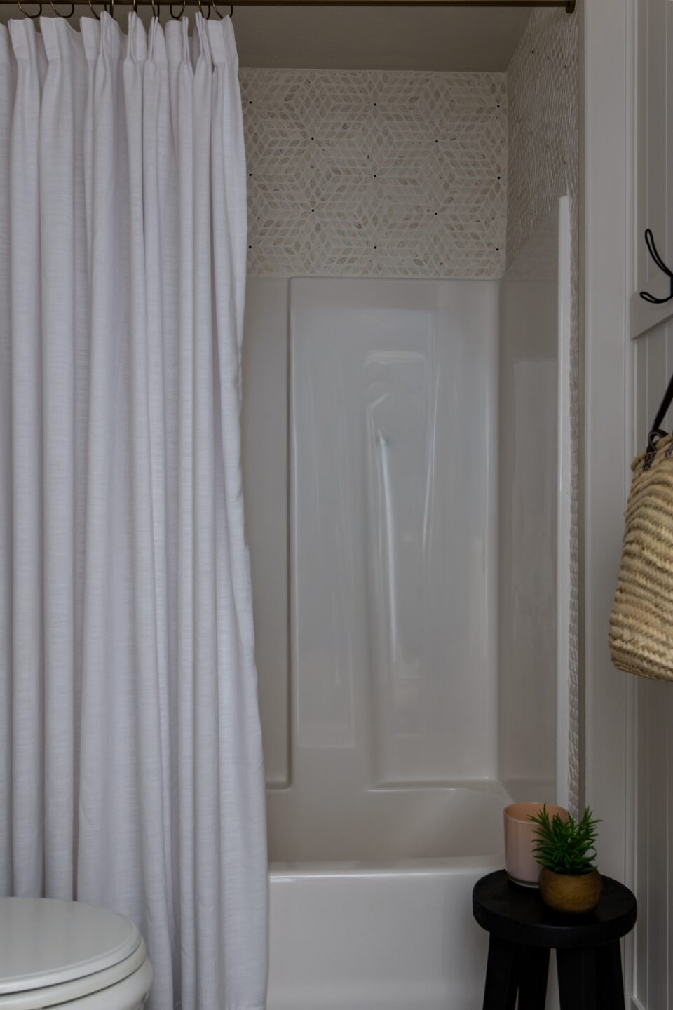 Shower Detail Lineage Design Build